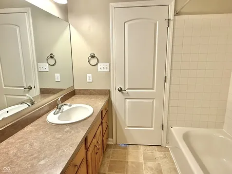 5263 Brooks Bend Greenwood IN 46143