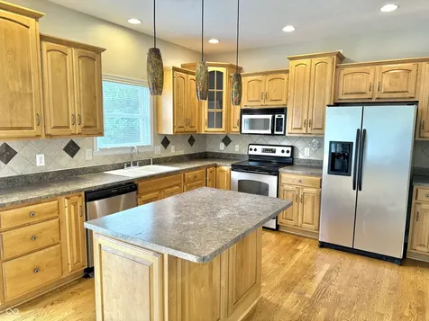 5263 Brooks Bend Greenwood IN 46143