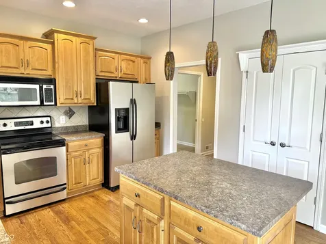 5263 Brooks Bend Greenwood IN 46143