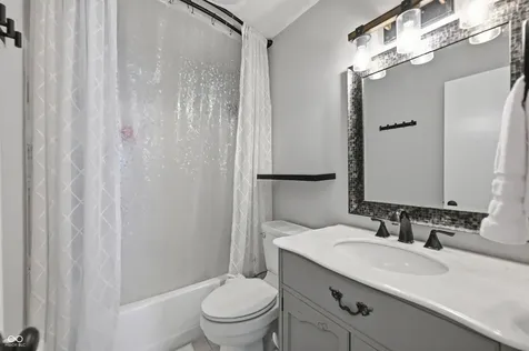 8016 Bryan Drive Indianapolis IN 46227