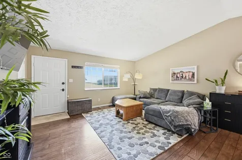 8016 Bryan Drive Indianapolis IN 46227