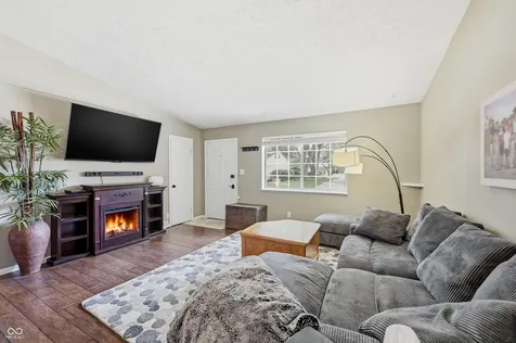 8016 Bryan Drive Indianapolis IN 46227