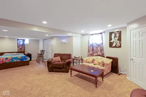 525 Viburnum Run Westfield IN 46074