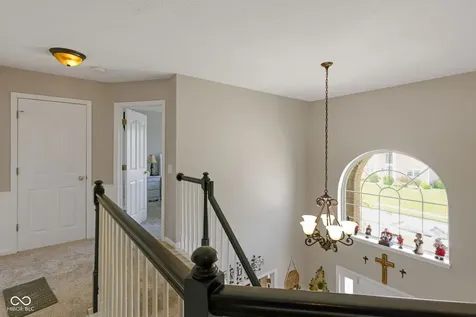 525 Viburnum Run Westfield IN 46074