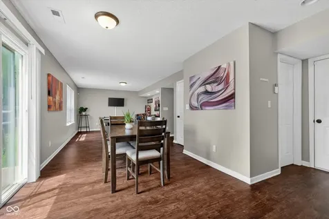 9941 Comb Run Court Avon IN 46123