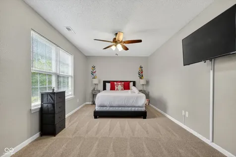 9941 Comb Run Court Avon IN 46123