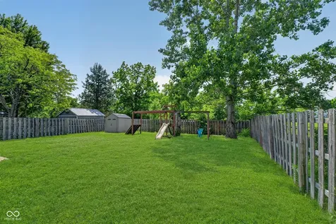 9941 Comb Run Court Avon IN 46123