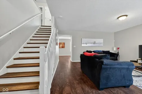 9941 Comb Run Court Avon IN 46123