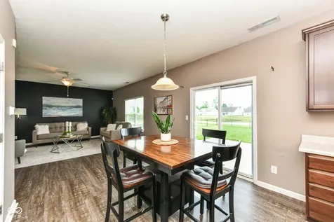 10833 Hunter Lake Lane Indianapolis IN 46239