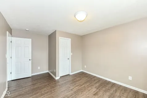 10833 Hunter Lake Lane Indianapolis IN 46239