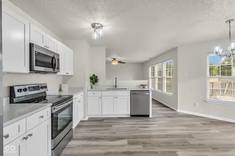 10330 Split Rock Way Indianapolis IN 46234