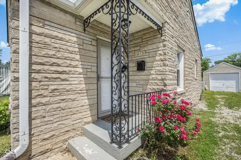 1413 Wallace Avenue Indianapolis IN 46201