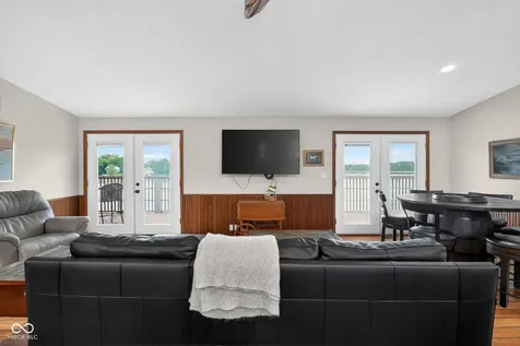 709 Shoreline Drive Cicero IN 46034