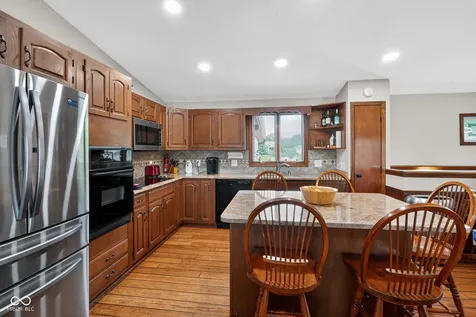 709 Shoreline Drive Cicero IN 46034
