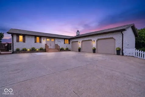 709 Shoreline Drive Cicero IN 46034