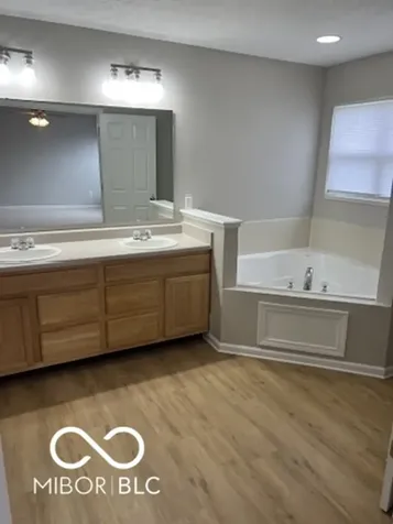 6212 Bishops Pond Lane Indianapolis IN 46268