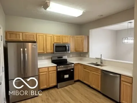 6212 Bishops Pond Lane Indianapolis IN 46268