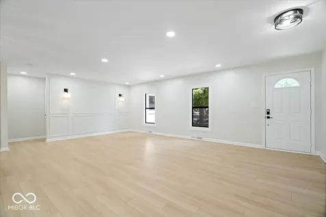 6102 Forest View Drive Indianapolis IN 46228