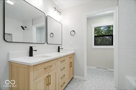 6102 Forest View Drive Indianapolis IN 46228