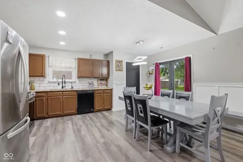 4416 Sunshine Avenue Indianapolis IN 46228