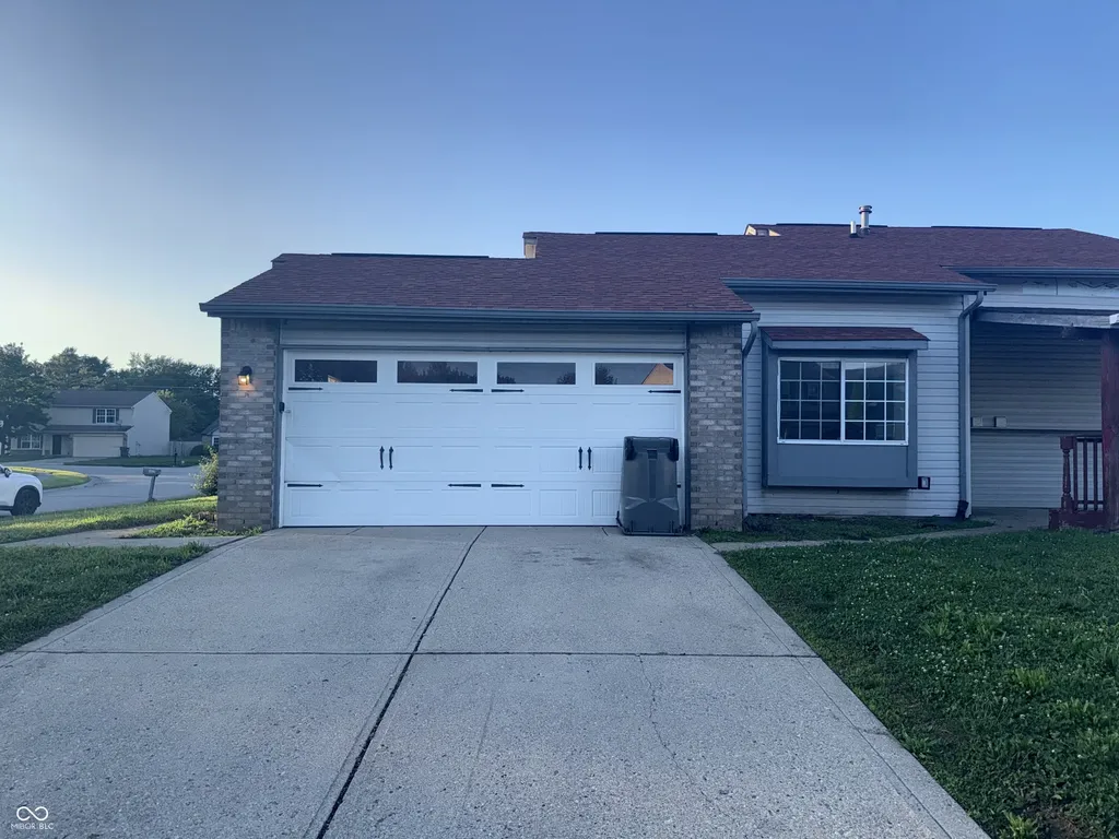 10256 Arapahoe Drive Indianapolis IN 46235