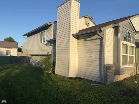 10256 Arapahoe Drive Indianapolis IN 46235