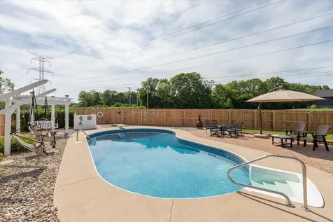 4724 W Hunters Ridge Lane Greenwood IN 46143