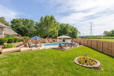 4724 W Hunters Ridge Lane Greenwood IN 46143