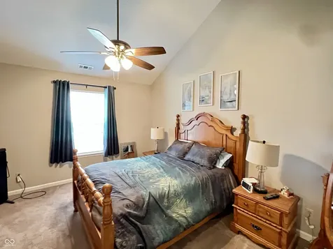 1204 Worcester Way Greenfield IN 46140
