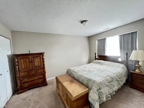 1204 Worcester Way Greenfield IN 46140