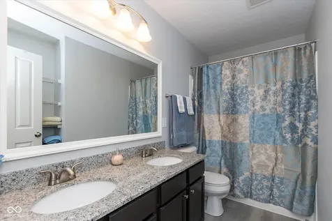1225 Old Vines Trail Greenwood IN 46143
