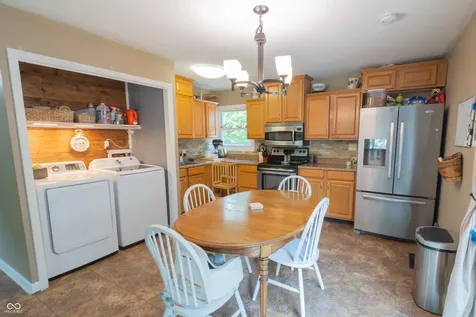115 Brookside Drive Whiteland IN 46184