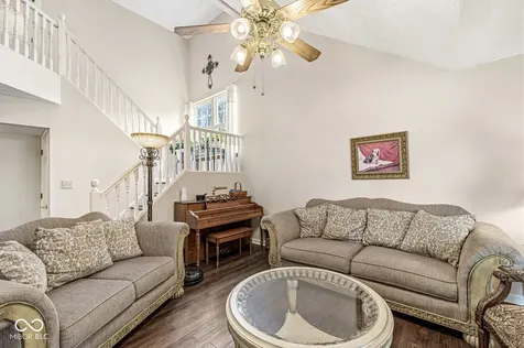 6733 Berkshire Drive Zionsville IN 46077