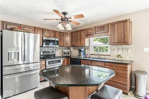6733 Berkshire Drive Zionsville IN 46077