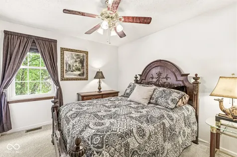 6733 Berkshire Drive Zionsville IN 46077