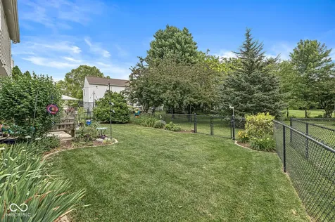 6733 Berkshire Drive Zionsville IN 46077