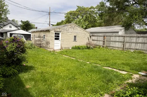 1048 S Pershing Avenue Indianapolis IN 46221