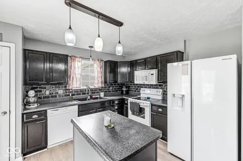 840 Ponderosa Pine Drive Whiteland IN 46184