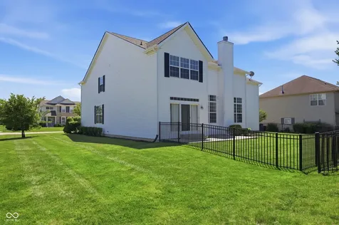 10862 Chestnut Heath Court Noblesville IN 46060