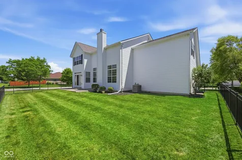 10862 Chestnut Heath Court Noblesville IN 46060