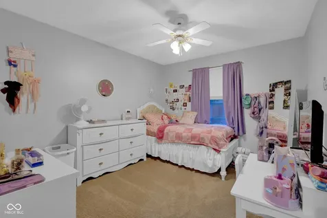1957 Shiloh Drive Columbus IN 47203