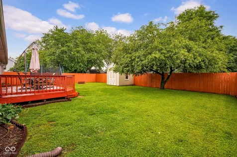 1957 Shiloh Drive Columbus IN 47203