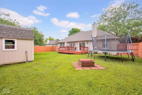 1957 Shiloh Drive Columbus IN 47203
