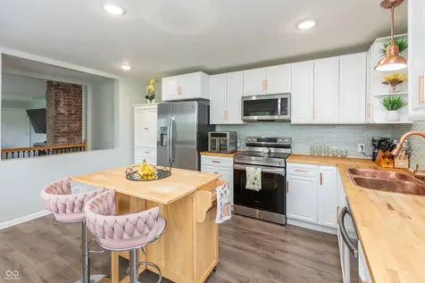 5621 E 16th Street Indianapolis IN 46218