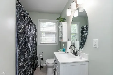 5621 E 16th Street Indianapolis IN 46218