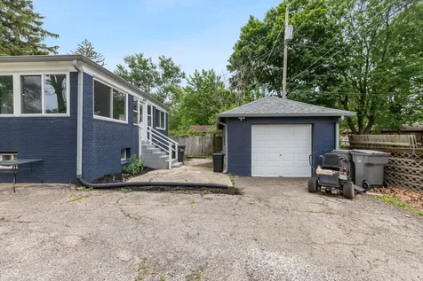 5621 E 16th Street Indianapolis IN 46218