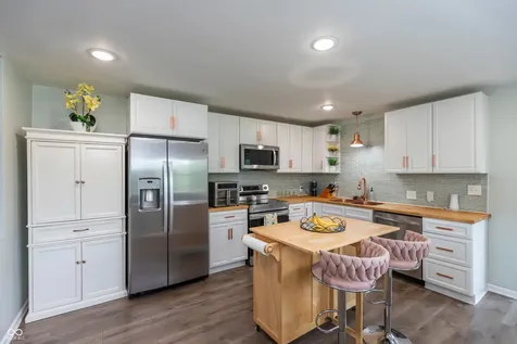 5621 E 16th Street Indianapolis IN 46218