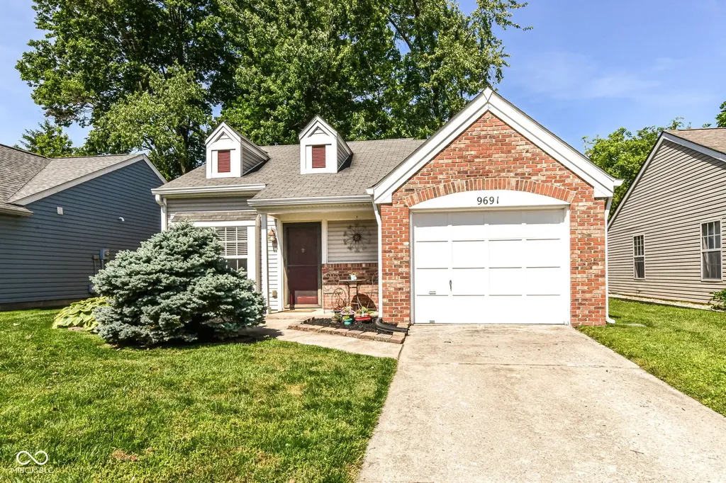 9691 Roxbury Drive Fishers IN 46038