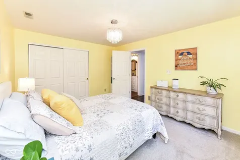 9691 Roxbury Drive Fishers IN 46038