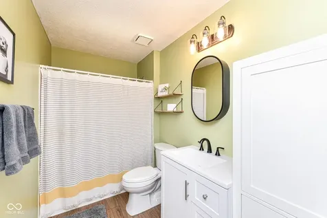 9691 Roxbury Drive Fishers IN 46038